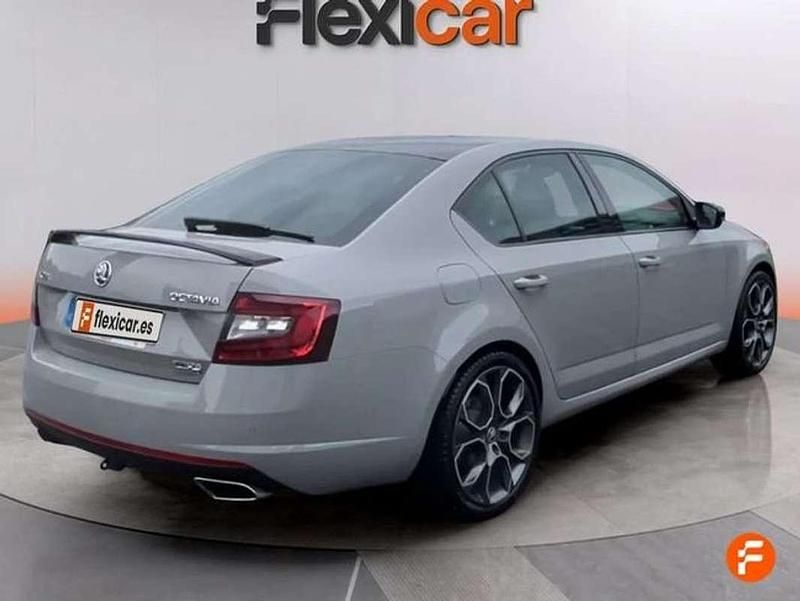 Usado Skoda Octavia RS 230 CV (169 kW) 2017 Gris Utilitario