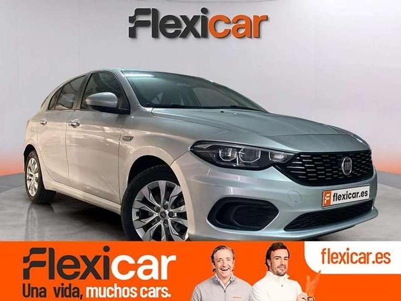 Gris Usado 2016 Fiat Tipo Easy Berlina | 8490 € (Precio justo) - Imagen 1/4