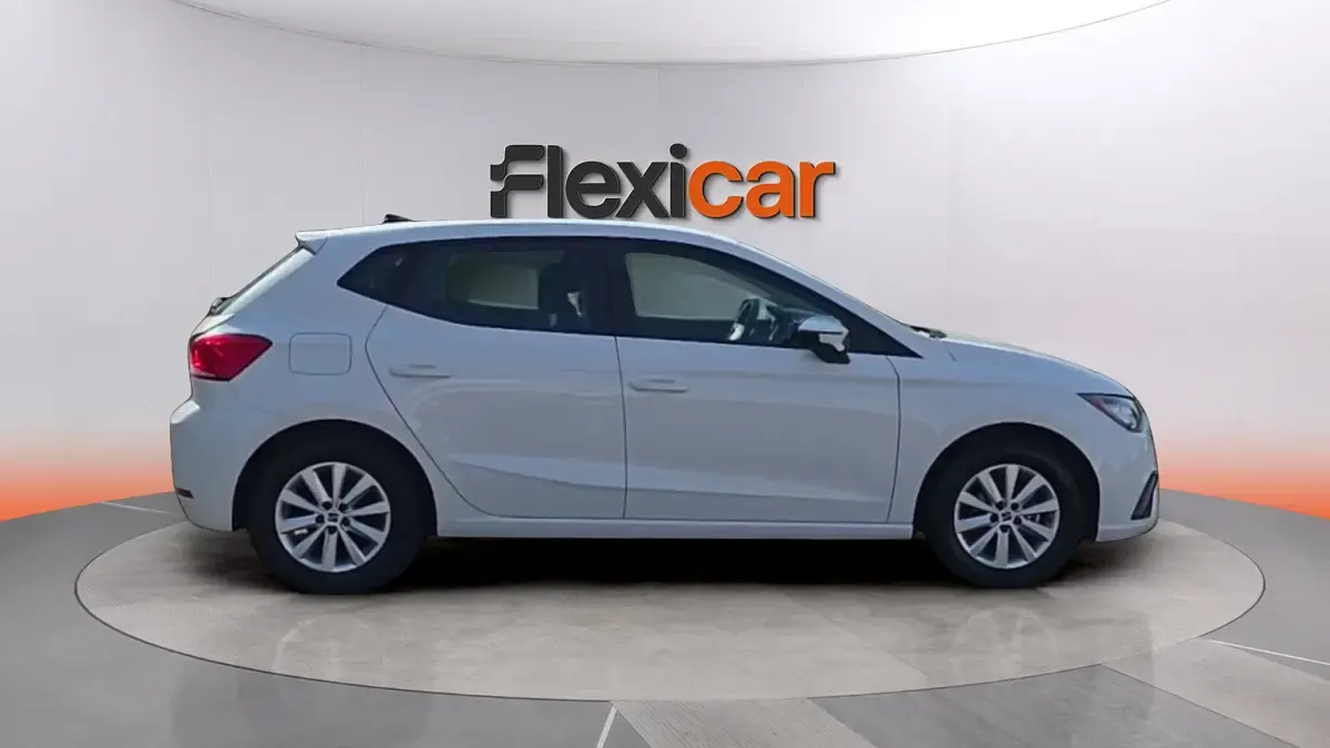 Usado Seat Ibiza Reference 80 CV (58 kW) 2023 Blanco Utilitario
