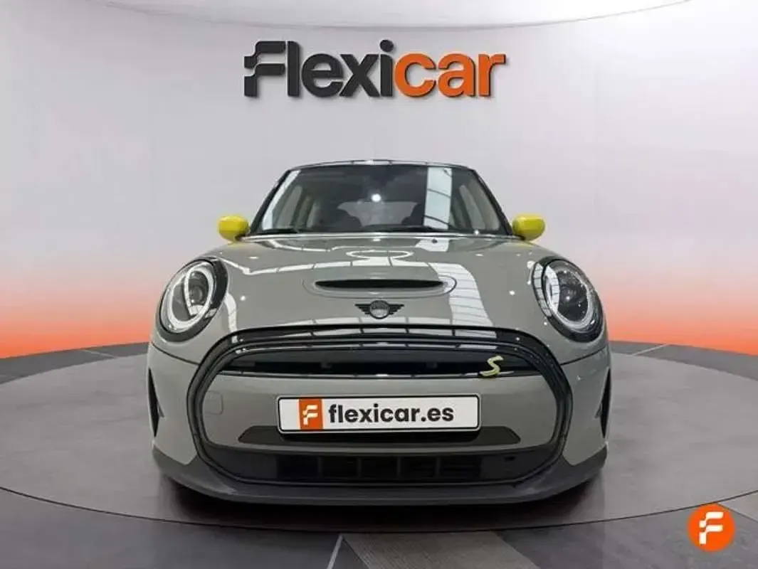 Usado Mini Cooper S 135 kW (184 CV) 2021 Gris Utilitario