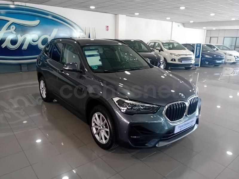 Usado BMW X1 116 CV (85 kW) 2021 Gris / plata SUV
