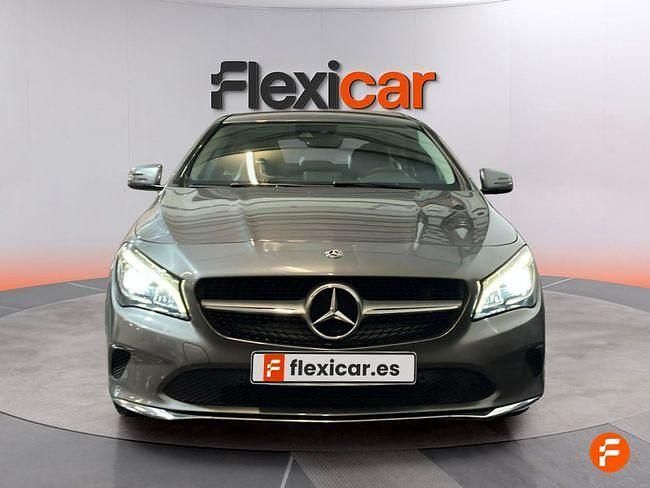 Usado Mercedes CLA200 156 CV (114 kW) 2017 Gris Berlina
