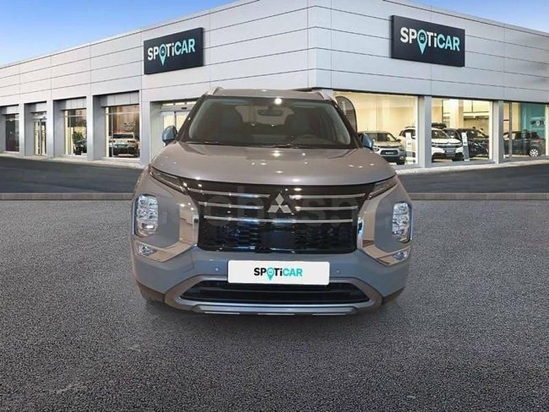 Nuevo Mitsubishi Outlander P-HEV 306 CV (225 kW) 2025 Gris / plata SUV