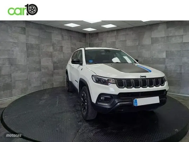 Usado Jeep Compass Trailhawk 240 CV (176 kW) 2022 Blanco SUV