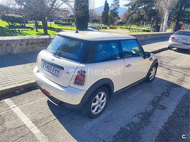 Usado Mini ONE 90 CV (66 kW) 2008 Beige Utilitario
