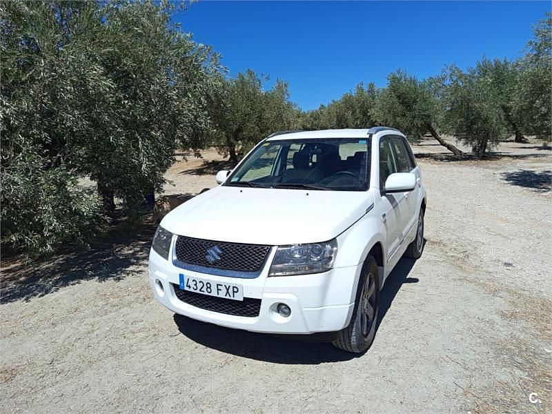 Blanco Usado 2007 Suzuki Grand Vitara SUV | 9000 € (Caro) - Imagen 1/4