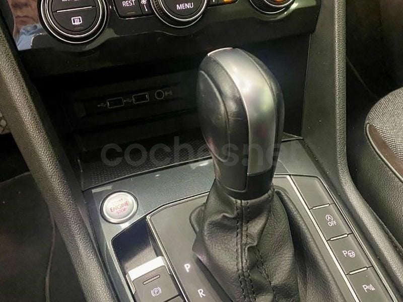 Usado Seat Tarraco 4Drive 190 CV (139 kW) 2020 Gris / plata SUV