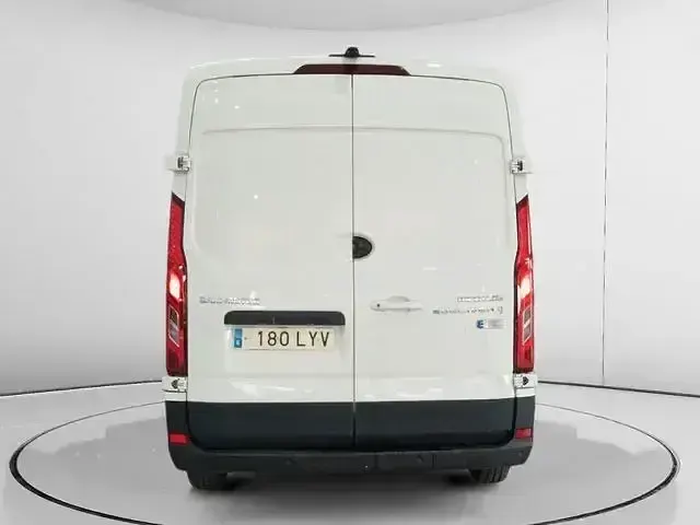 Usado Maxus eDeliver 3 150 kW (204 CV) 2022 Blanco Van