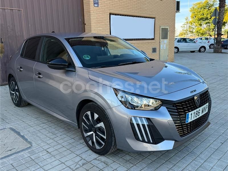 Usado Peugeot 208 GT 100 CV (73 kW) 2024 Gris / plata Utilitario