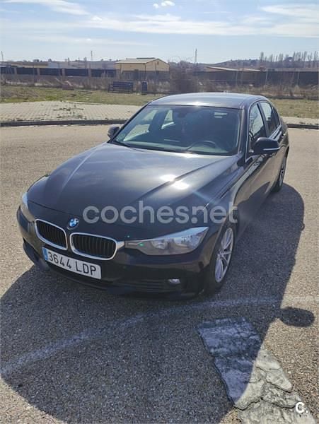 Usado BMW 320 Efficient Dynamics 163 CV (119 kW) 2015 Negro Berlina