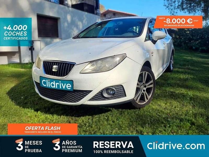 Usado Seat Ibiza Style 105 HP (77 kW) 2011 Branco Citadino