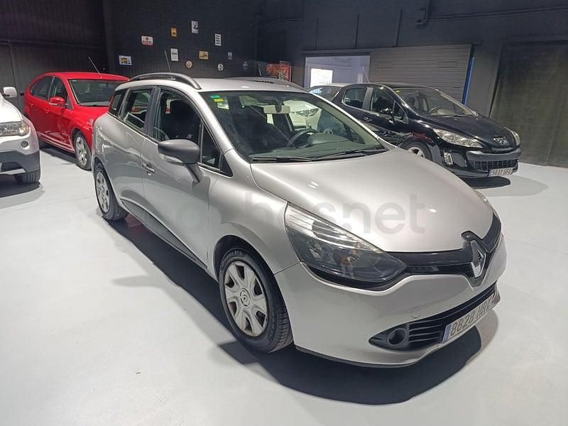 Usado Renault Clio GrandTour 90 CV (66 kW) 2014 Gris / plata Familiar