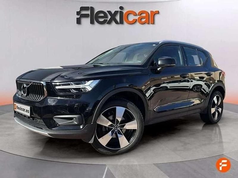 Usado Volvo XC40 Momentum 163 CV (119 kW) 2020 Negro SUV