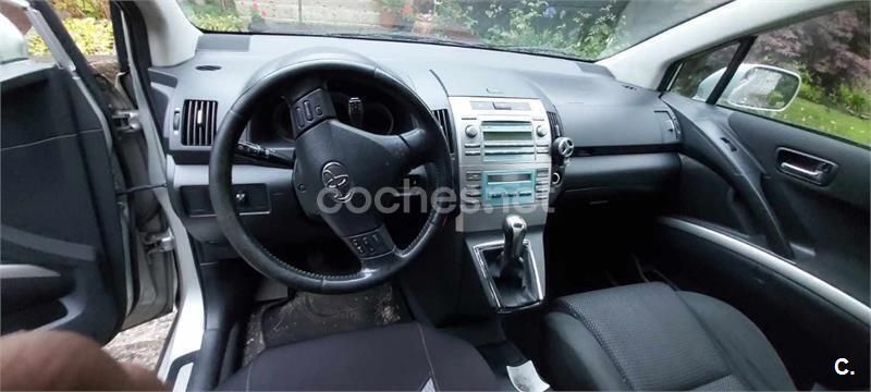 Gris / plata Usado 2007 Toyota Corolla Verso Sport Monovolumen | 3600 € (Buen precio) - Imagen 1/4