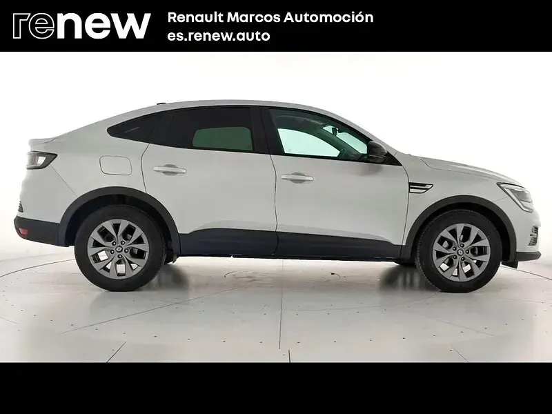 Usado Renault Arkana Evolution 140 CV (102 kW) 2025 Blanco SUV