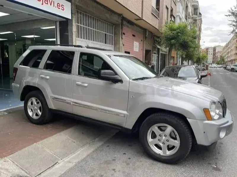 Usado Jeep Grand Cherokee Limited 218 CV (160 kW) 2007 Gris / plata SUV