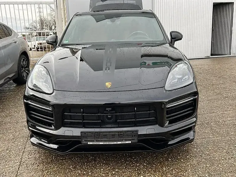 Usado Porsche Cayenne 462 CV (339 kW) 2020 Negro SUV