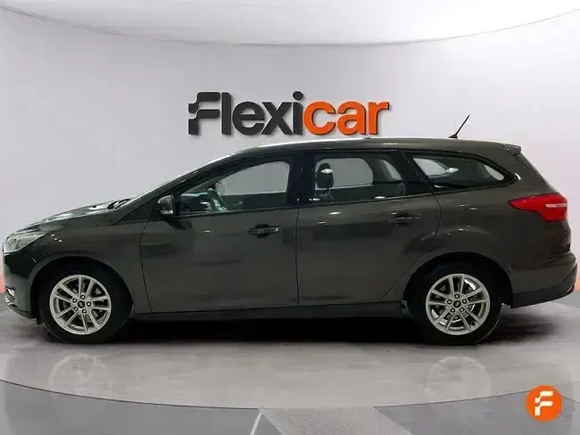 Usado Ford Focus Business Edition 125 CV (91 kW) 2017 Gris