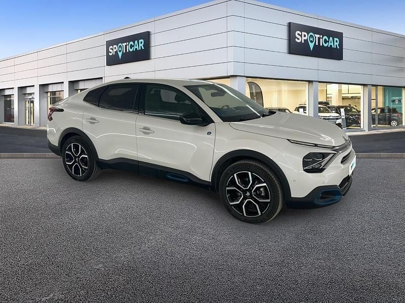 Usado Citroën e-C4 Shine 100 kW (136 CV) 2023 Blanco Berlina