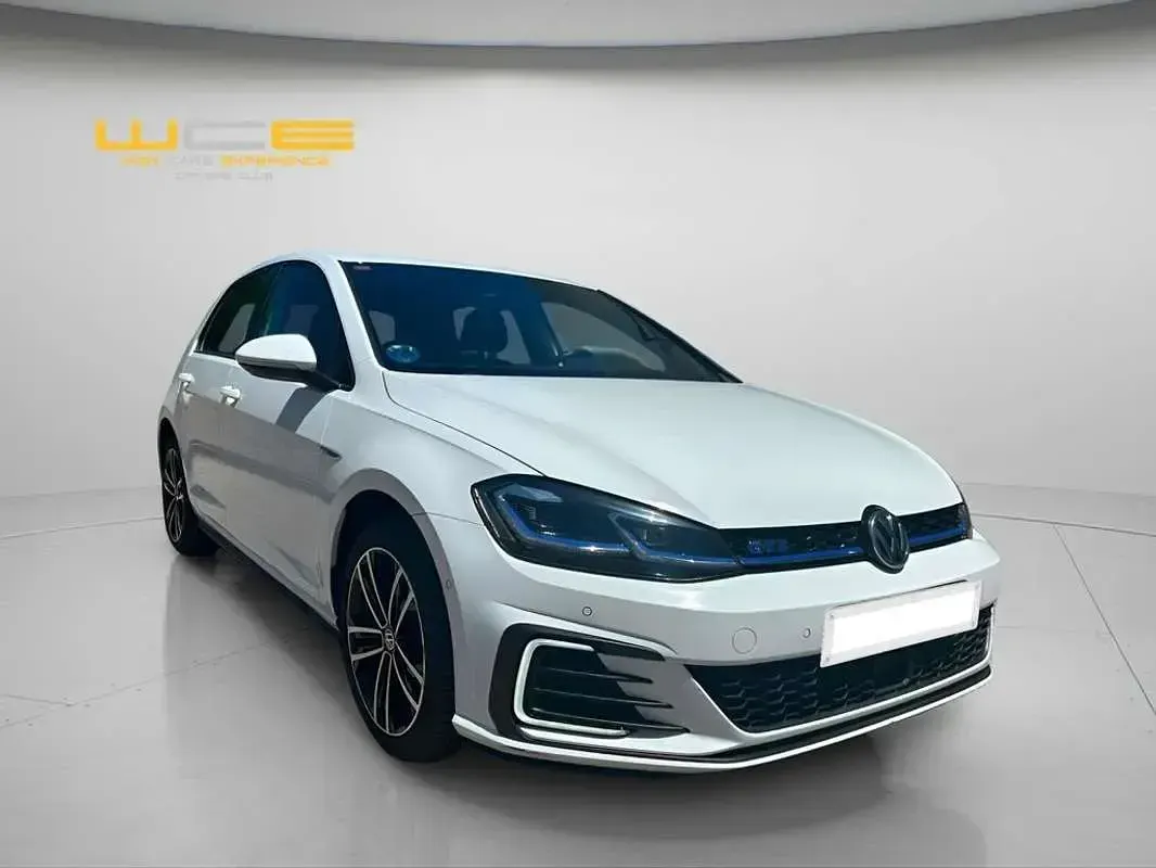 Usado VW Golf VII GTE 204 CV (150 kW) 2020 Blanco Utilitario