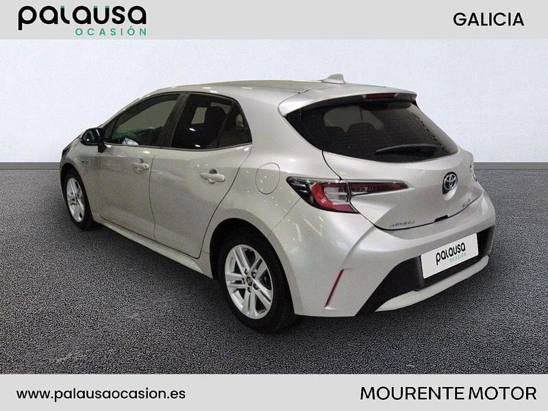 Usado Toyota Corolla Active 122 CV (89 kW) 2020 Gris Berlina