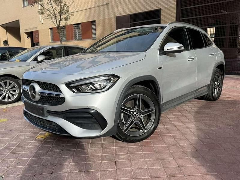 Plateado Usado 2021 Mercedes GLA250 SUV | 30.495 € (Buen precio) - Imagen 1/4