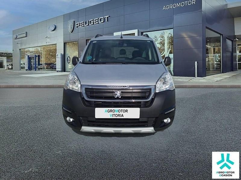 Usado Peugeot Partner Tepee 110 CV (80 kW) 2018 Gris Monovolumen