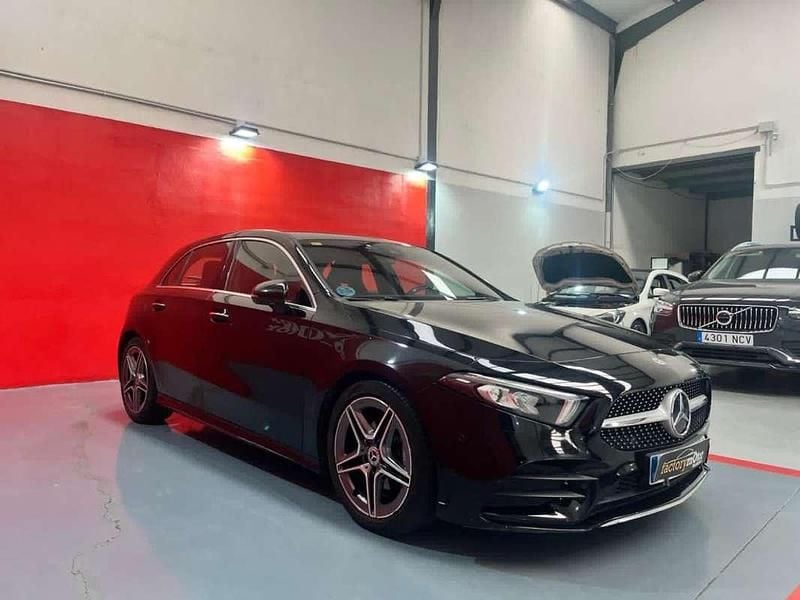 Usado Mercedes A200 150 CV (110 kW) 2021 Negro Utilitario