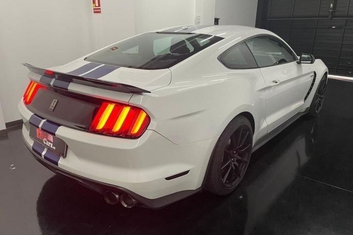 Usado Ford Mustang 533 CV (392 kW) 2016