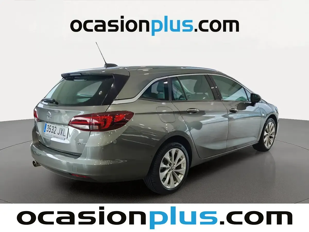 Usado Opel Astra Excellence 150 CV (110 kW) 2017 Gris Monovolumen