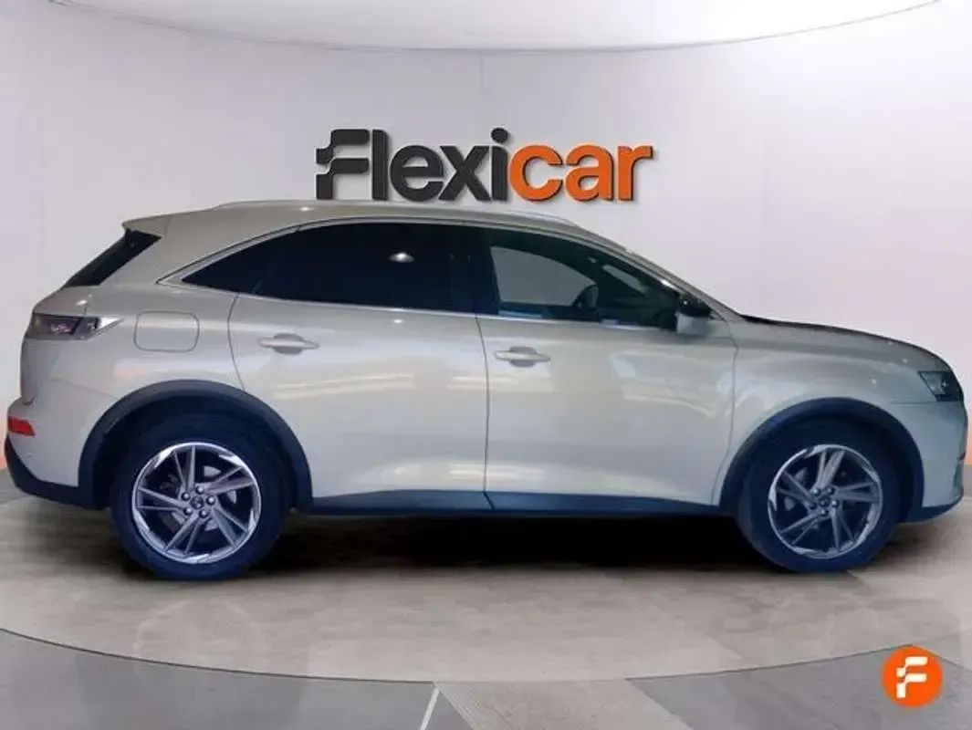 Usado DS Automobiles DS7 Crossback Be Chic 129 CV (94 kW) 2020 Gris SUV
