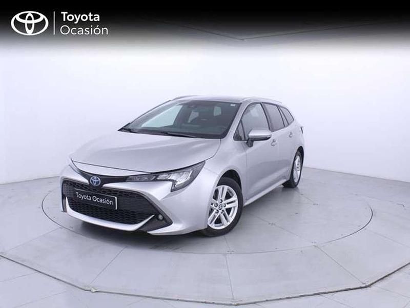 Usado Toyota Corolla Active 122 CV (89 kW) 2023 Plateado Familiar