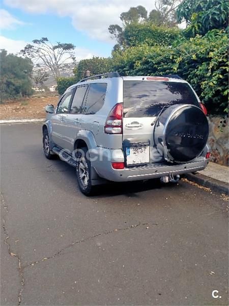 Usado Toyota Land Cruiser 163 CV (119 kW) 2005 Gris / plata SUV