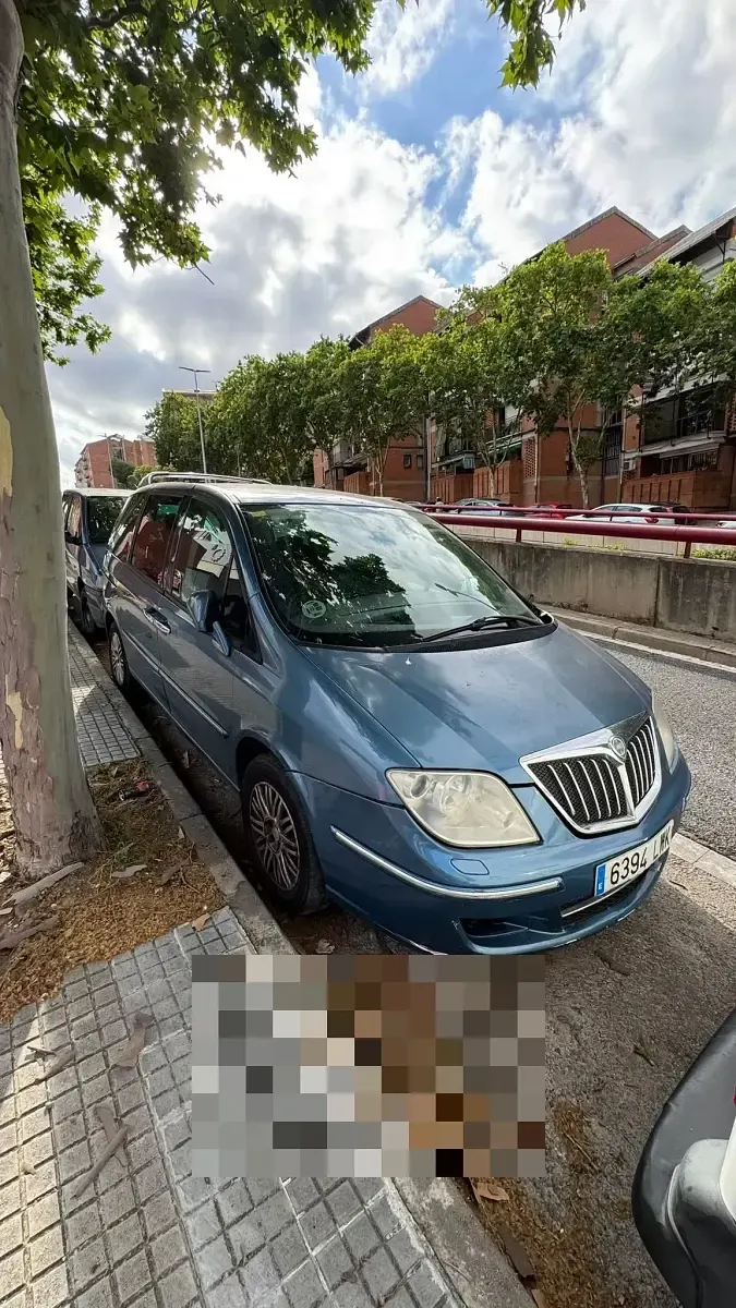 Usado Lancia Phedra 136 CV (100 kW) 2010 Azul Monovolumen