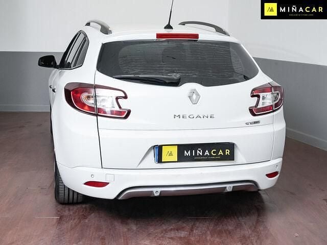 Usado Renault Mégane GrandTour Bose Edition 160 CV (117 kW) 2011 Blanco Familiar