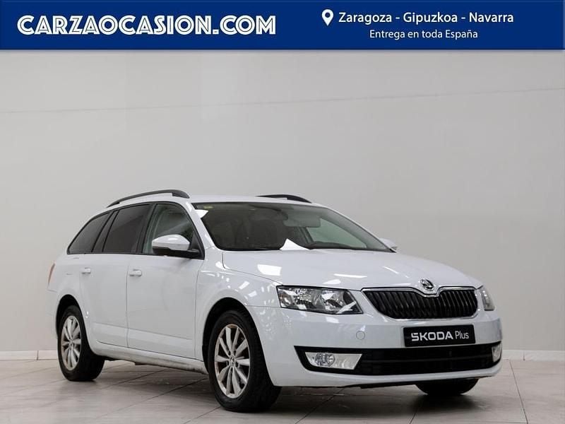 Blanco Usado 2016 Skoda Octavia Ambition Familiar | 11.500 € (Precio justo) - Imagen 1/4