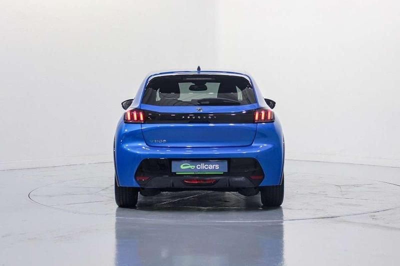 Usado Peugeot e-208 Allure 100 kW (136 CV) 2023 Azul Utilitario