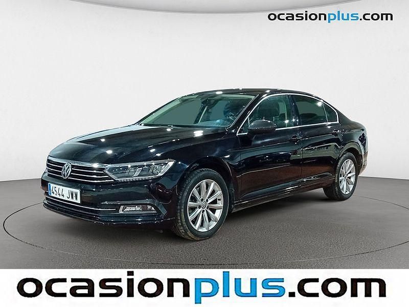 Negro Usado 2017 VW Passat Advance Berlina | 18.290 € (Buen precio) - Imagen 1/4
