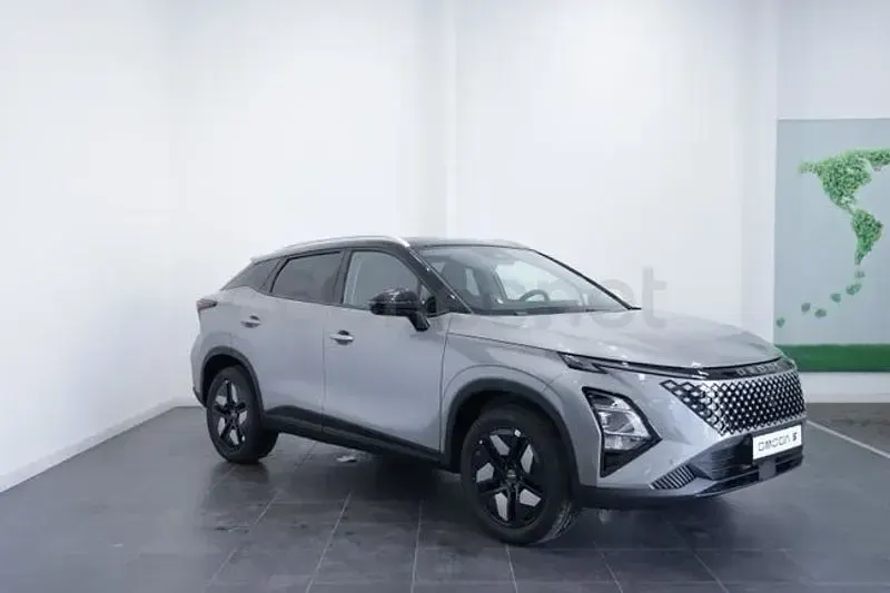 Usado Omoda 5 147 CV (108 kW) 2025 Gris / plata SUV