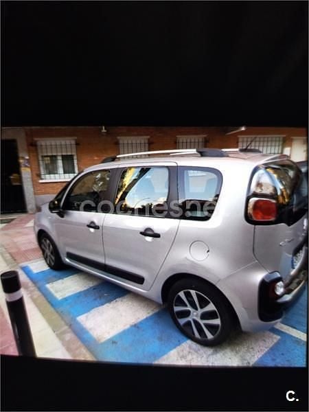 Usado Citroën C3 Picasso Feel 99 CV (72 kW) 2015 Gris / plata Monovolumen