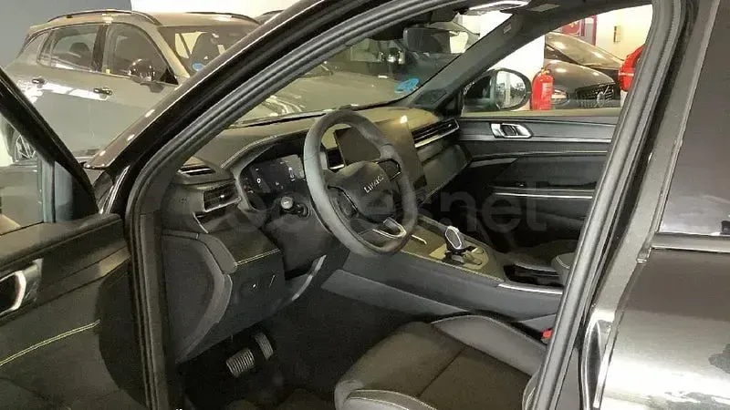 Usado Lynk & Co 01 276 CV (202 kW) 2026 Negro SUV