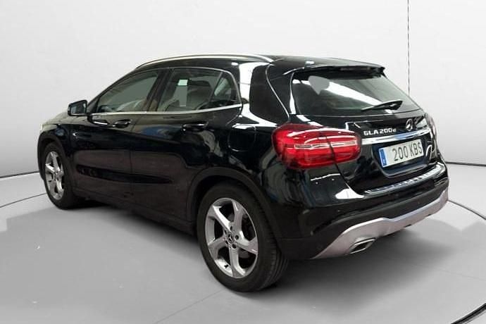 Usado Mercedes GLA200 136 HP (100 kW) 2017 SUV
