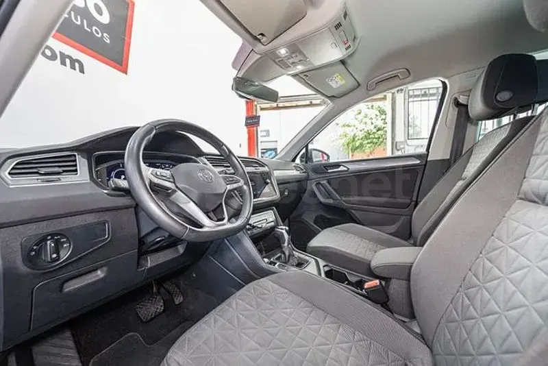 Usado VW Tiguan Life 245 CV (180 kW) 2021 Negro SUV