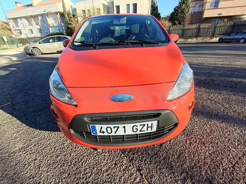Usado Ford Ka Titanium 69 CV (50 kW) 2010 Rosa Utilitario