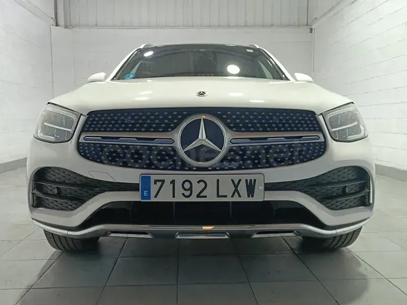 Usado Mercedes GLC300e 320 CV (235 kW) 2022 Blanco SUV