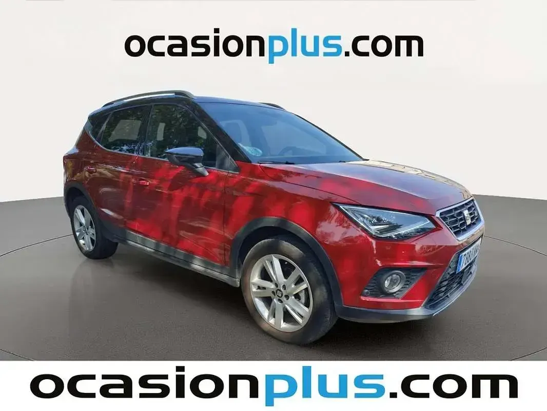 Usado Seat Arona Ecomotive 116 CV (85 kW) 2019 Rojo SUV