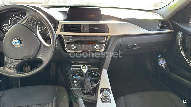 Azul Usado 2016 BMW 318 Familiar | 15.000 € (Buen precio) - Imagen 1/3