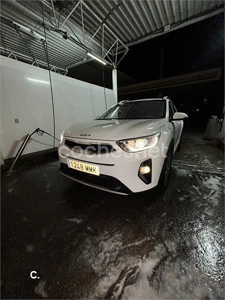 Blanco Usado 2023 Kia Stonic SUV | 12.500 € (Super precio) - Imagen 1/4