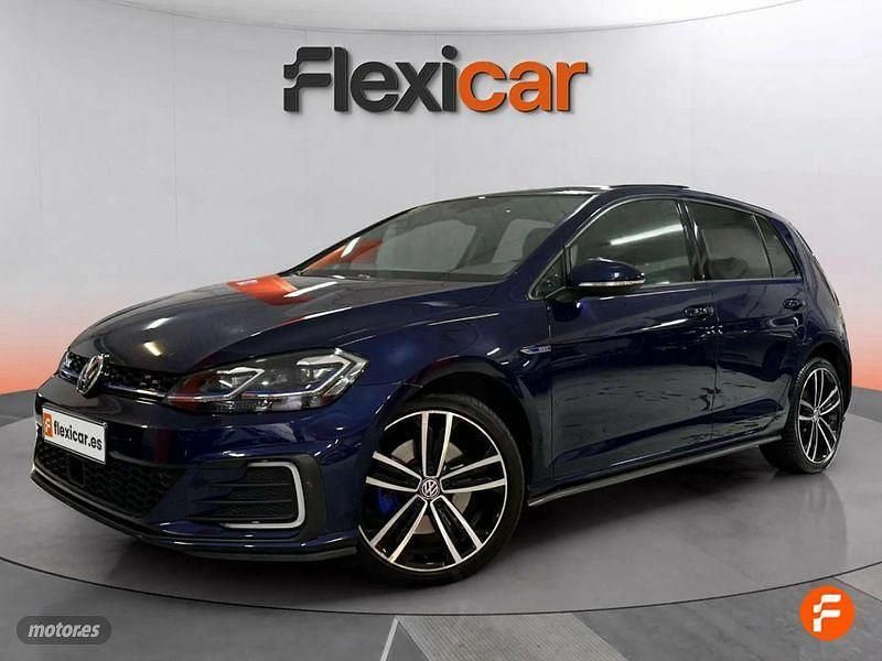 Usado VW Golf VIII GTE 204 CV (150 kW) 2020 Azul Berlina