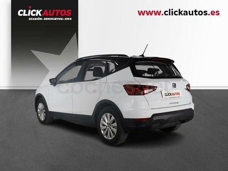 Usado Seat Arona Style 110 CV (80 kW) 2022 Blanco SUV